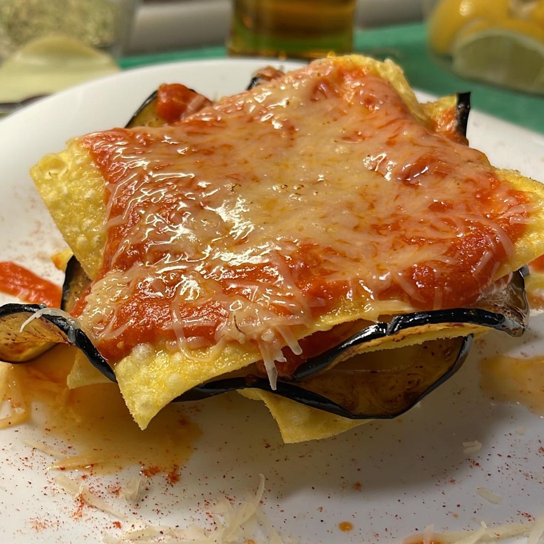 Descubre el auténtico sabor italiano: ¿Qué es la lasaña? ¡Te lo contamos todo!