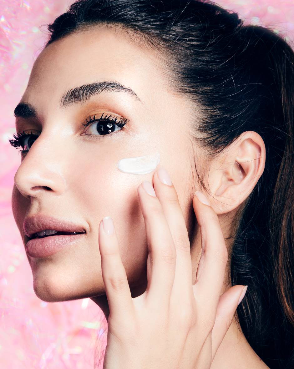 Descubre la mejor crema facial para piel sensible con rojeces: El secreto para una piel radiante